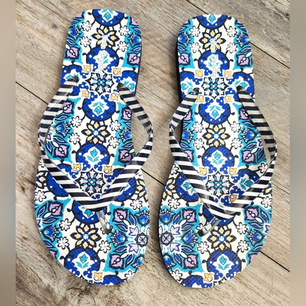 Vera Bradley Women's Lisbon Medallion Cool Flip Flops